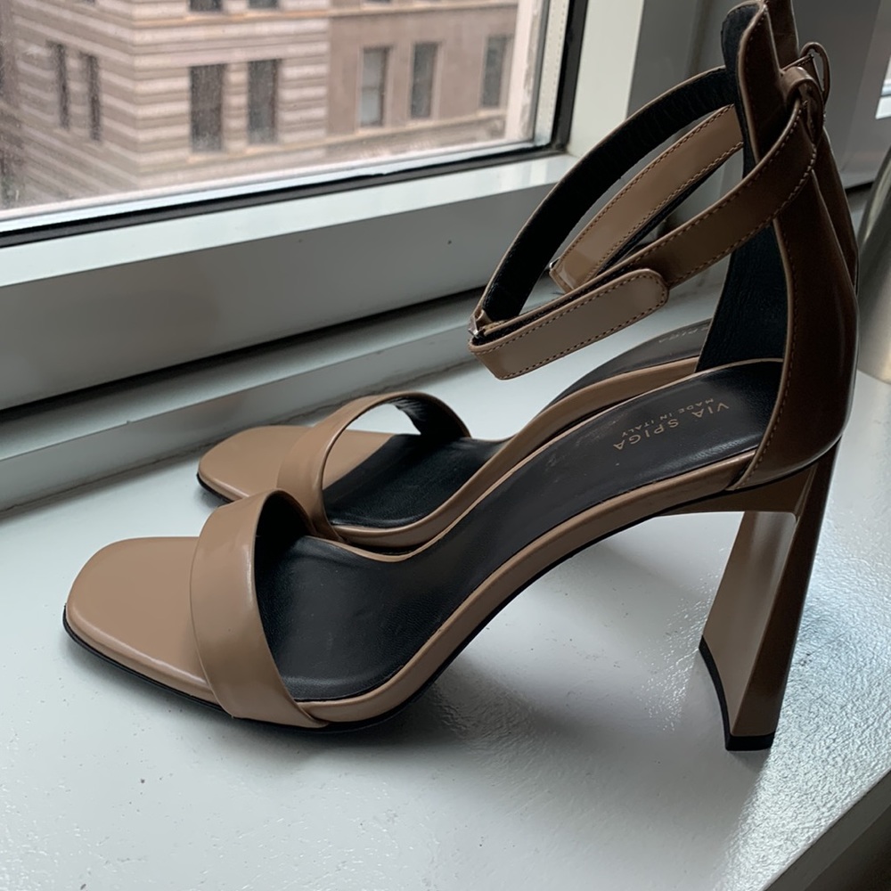 Via Spiga Italian Nude heels